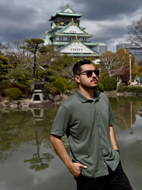 Osaka Castle visitor photo 6